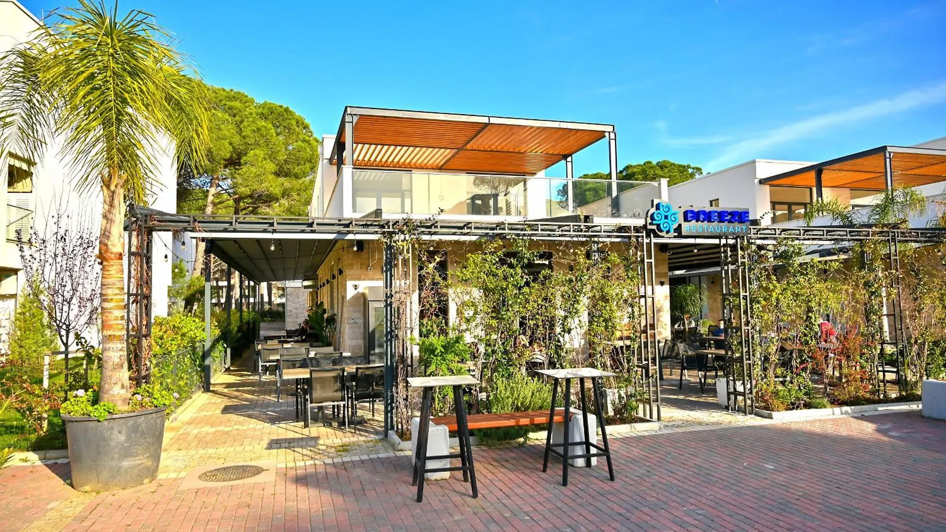 White Moon Apartments Plazhi San Pietro