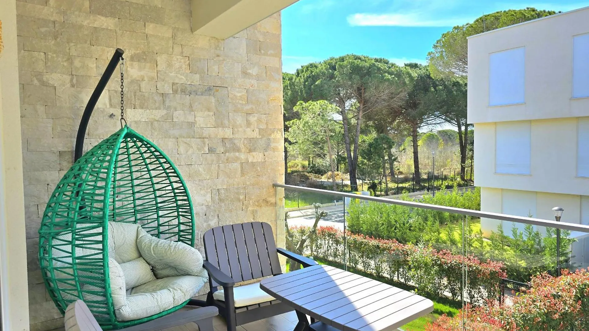 White Moon Apartments Plazhi San Pietro